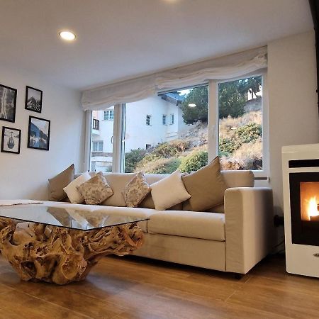 Brand New Apartment Very Cosy And Awesome Display Close To The Ski Slope! Private Parking سْييرا نيفادا المظهر الخارجي الصورة
