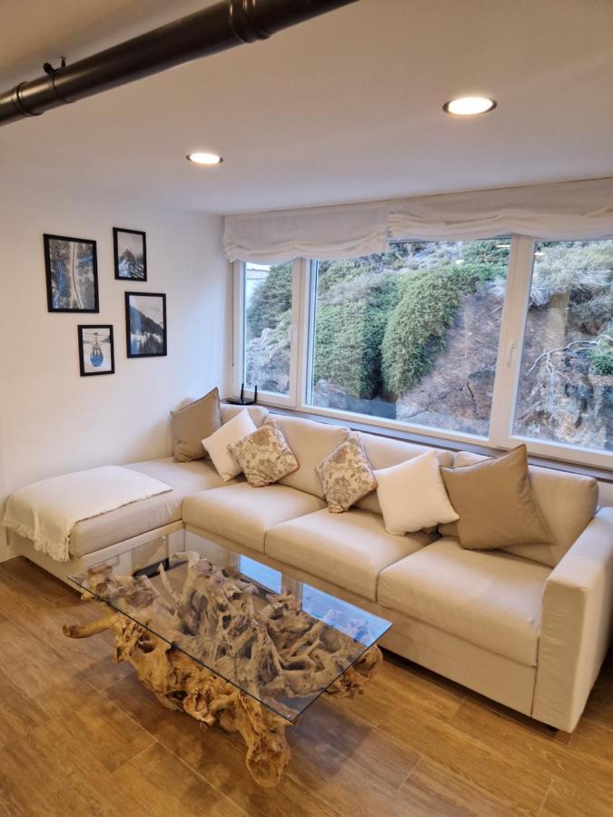 Brand New Apartment Very Cosy And Awesome Display Close To The Ski Slope! Private Parking سْييرا نيفادا المظهر الخارجي الصورة